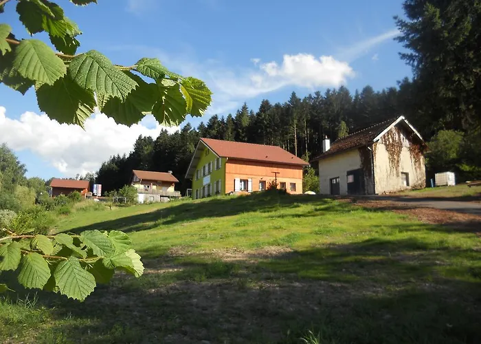 Gites Du Saut Des Cuves